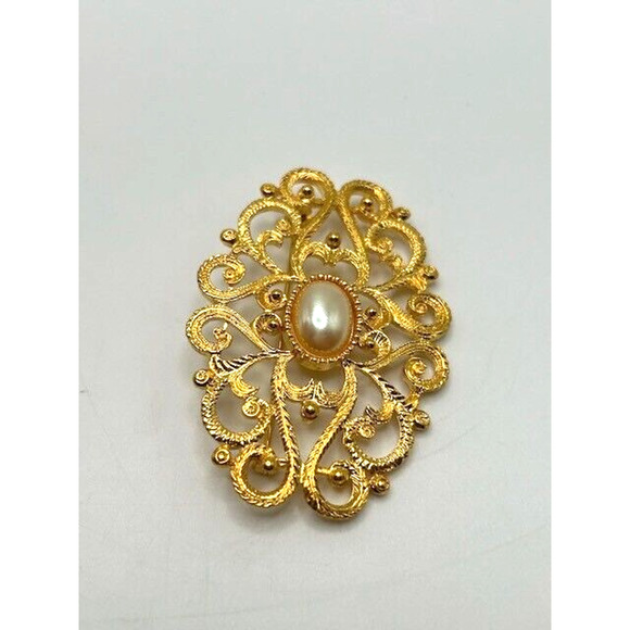 Vintage Scrolled Gold Tone Brooch with Faux Pearl Oval Brooch Pin - Picture 4 of 12